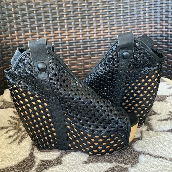 Jeffery Campbell Women’s Wedge - Picture 5 of 16